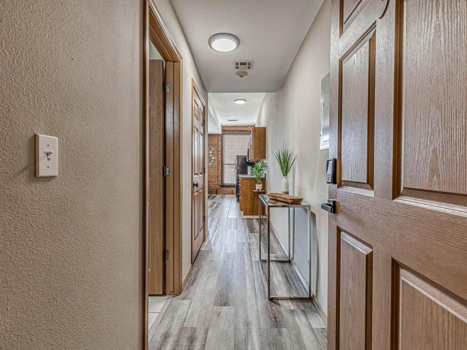 Deluxe Studio In Historic Downtown Building! Bartlesville Exterior foto