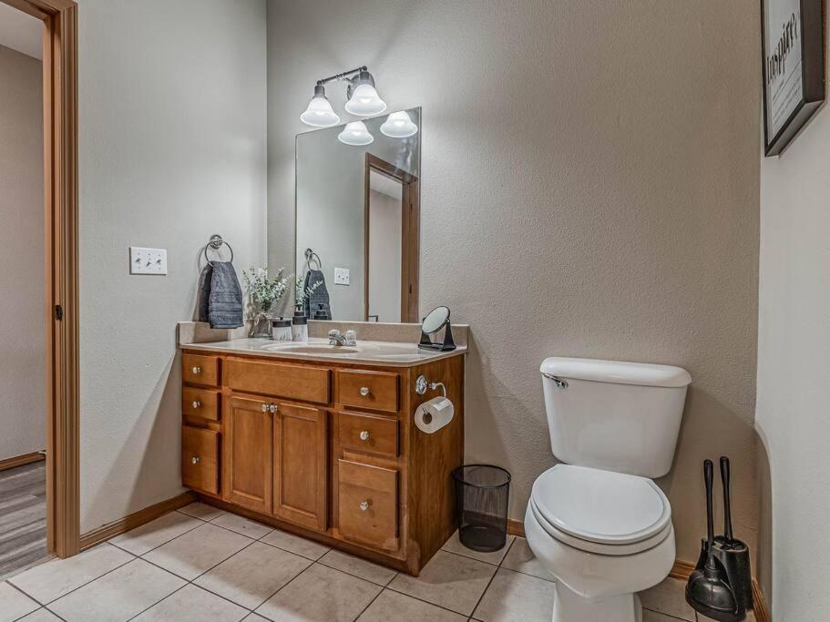 Deluxe Studio In Historic Downtown Building! Bartlesville Exterior foto